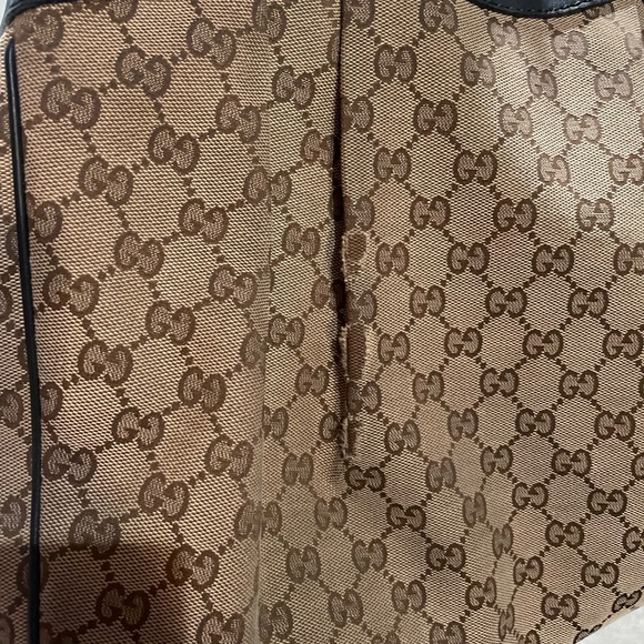 Gucci Sukey Bag - Picture 2 of 3